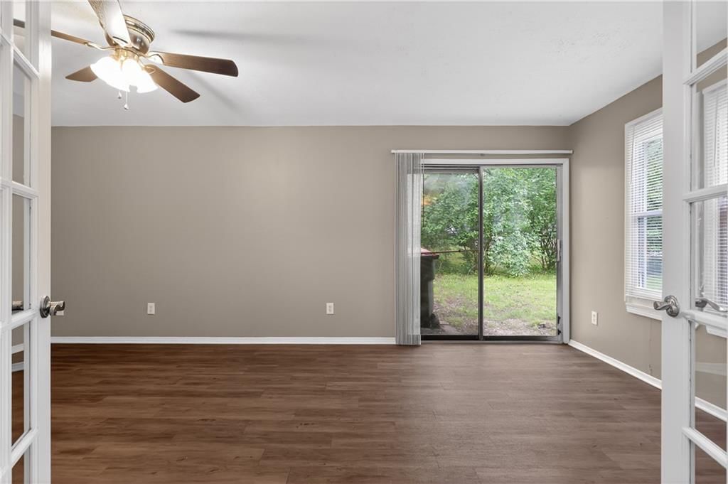 206 W Lawrence Street — photo 15