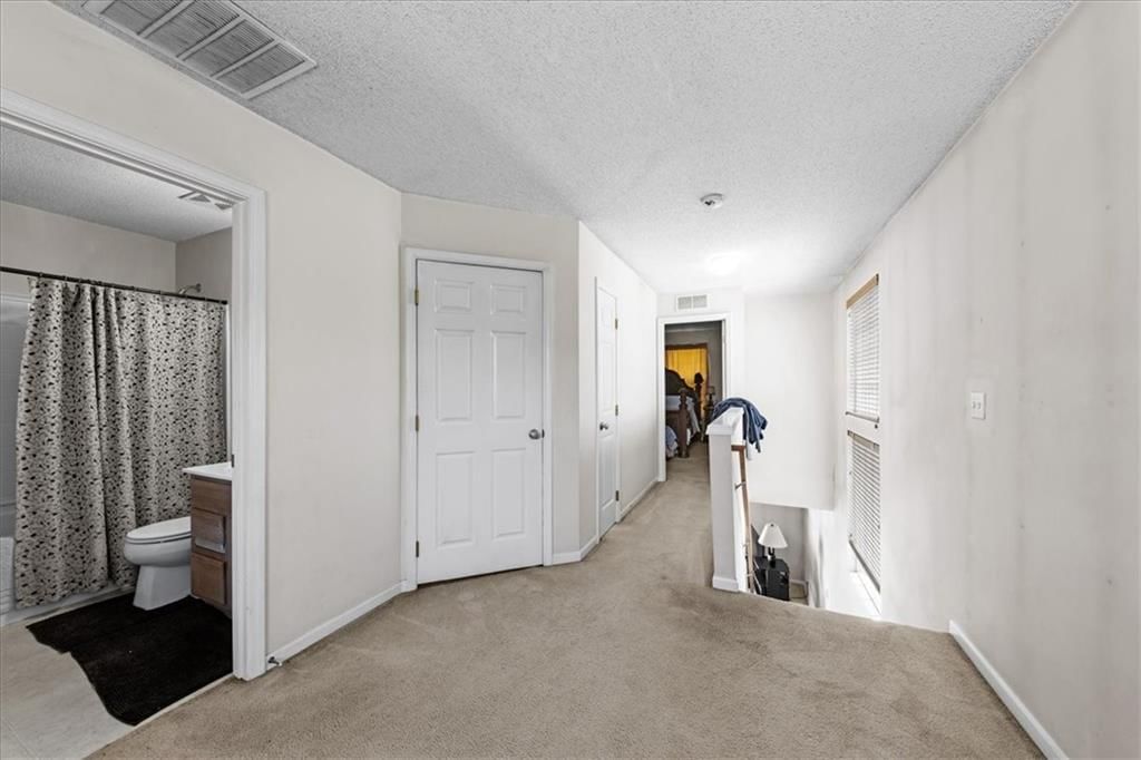 5540 N Fairmount Avenue — photo 11