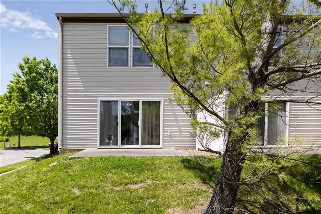 5540 N Fairmount Avenue — photo 19