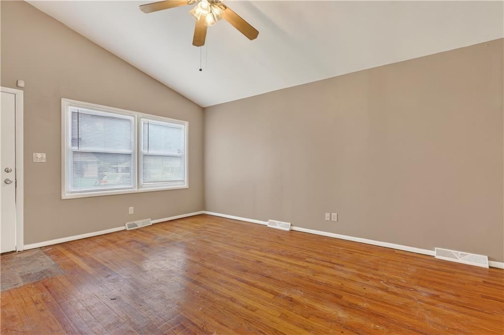 8301 E 111th Terrace — photo 14