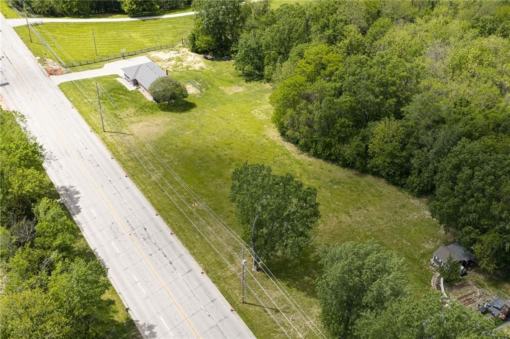 13300 Parallel Parkway — photo 3