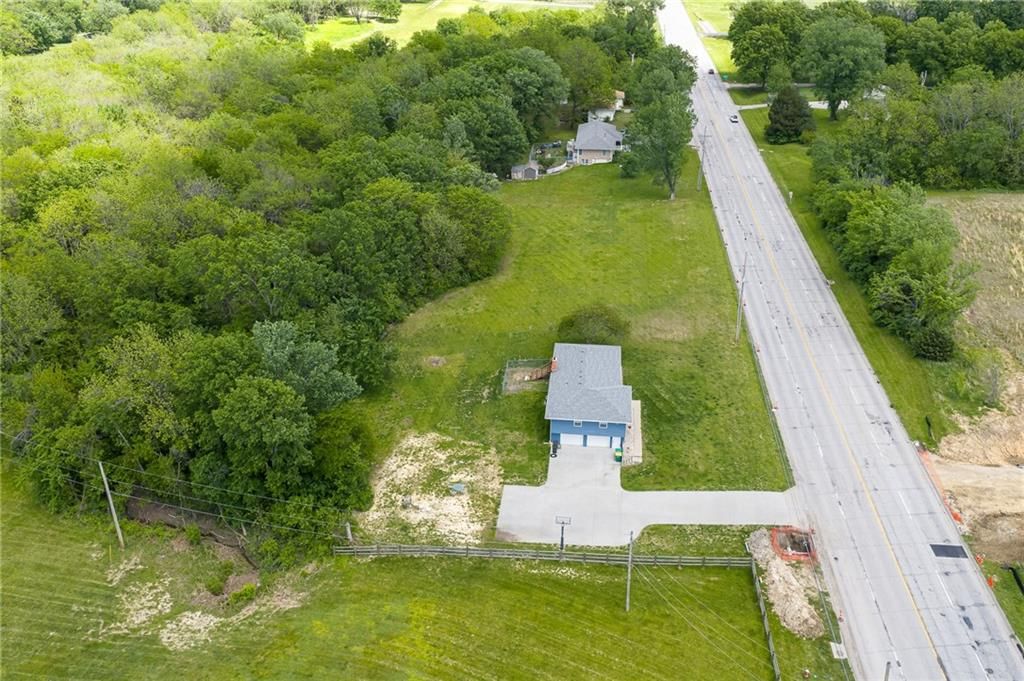 13300 Parallel Parkway — photo 27