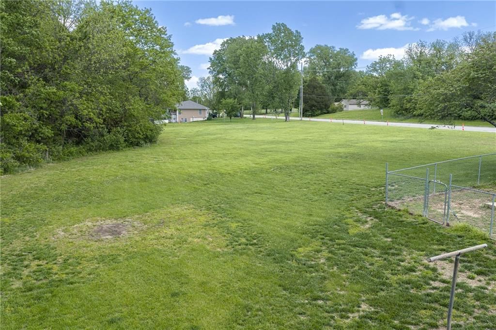 13300 Parallel Parkway — photo 29