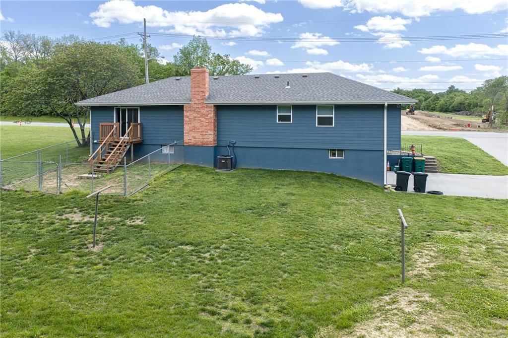13300 Parallel Parkway — photo 30