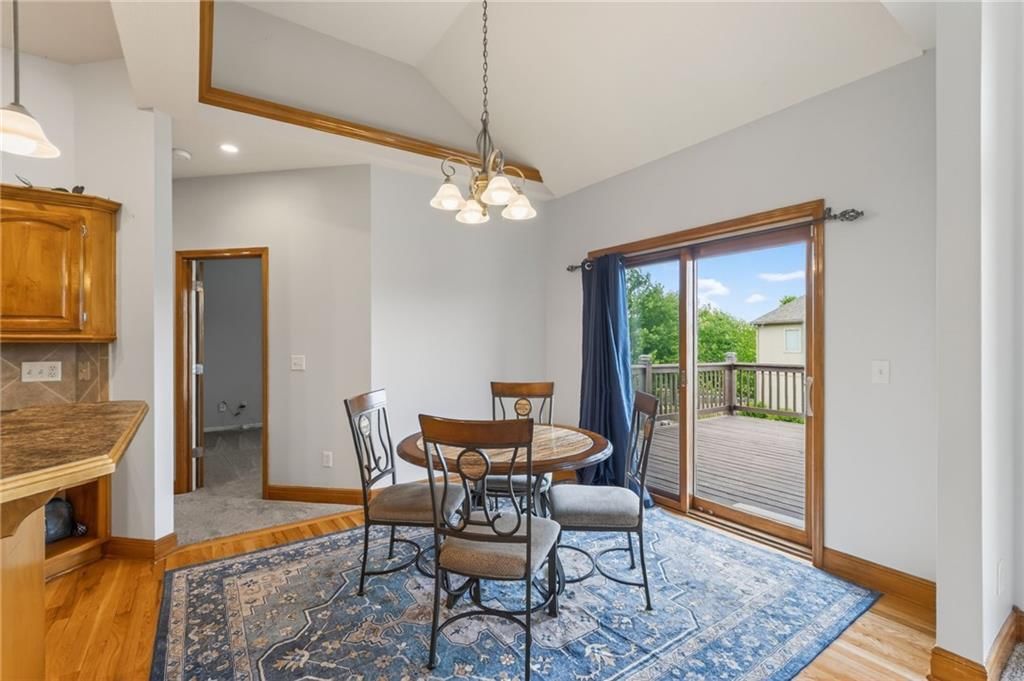 125 SW GRAY Circle — photo 10