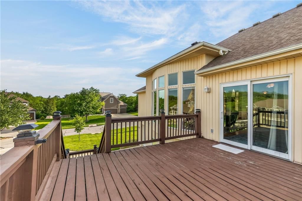 125 SW GRAY Circle — photo 46