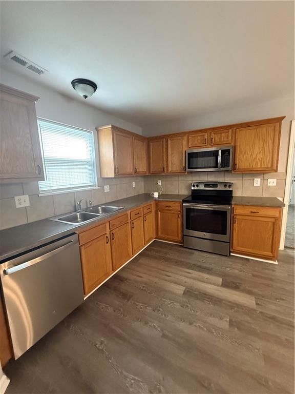 314 NE Coldwater Creek Drive — photo 8