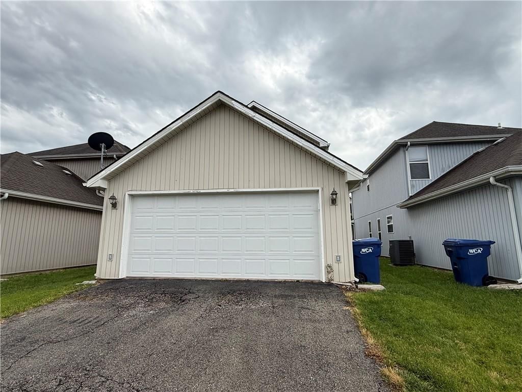 314 NE Coldwater Creek Drive — photo 22