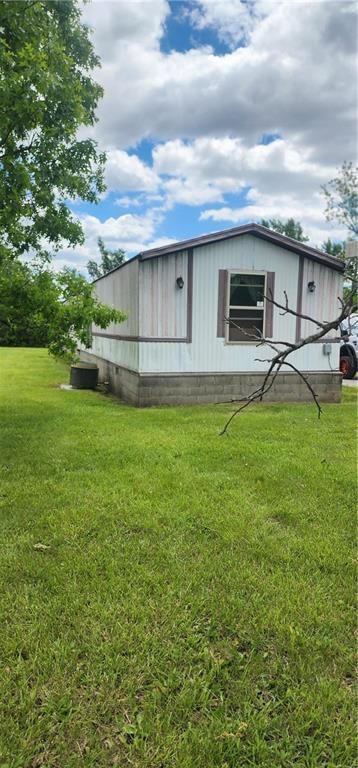 8315 NW High Street — photo 3