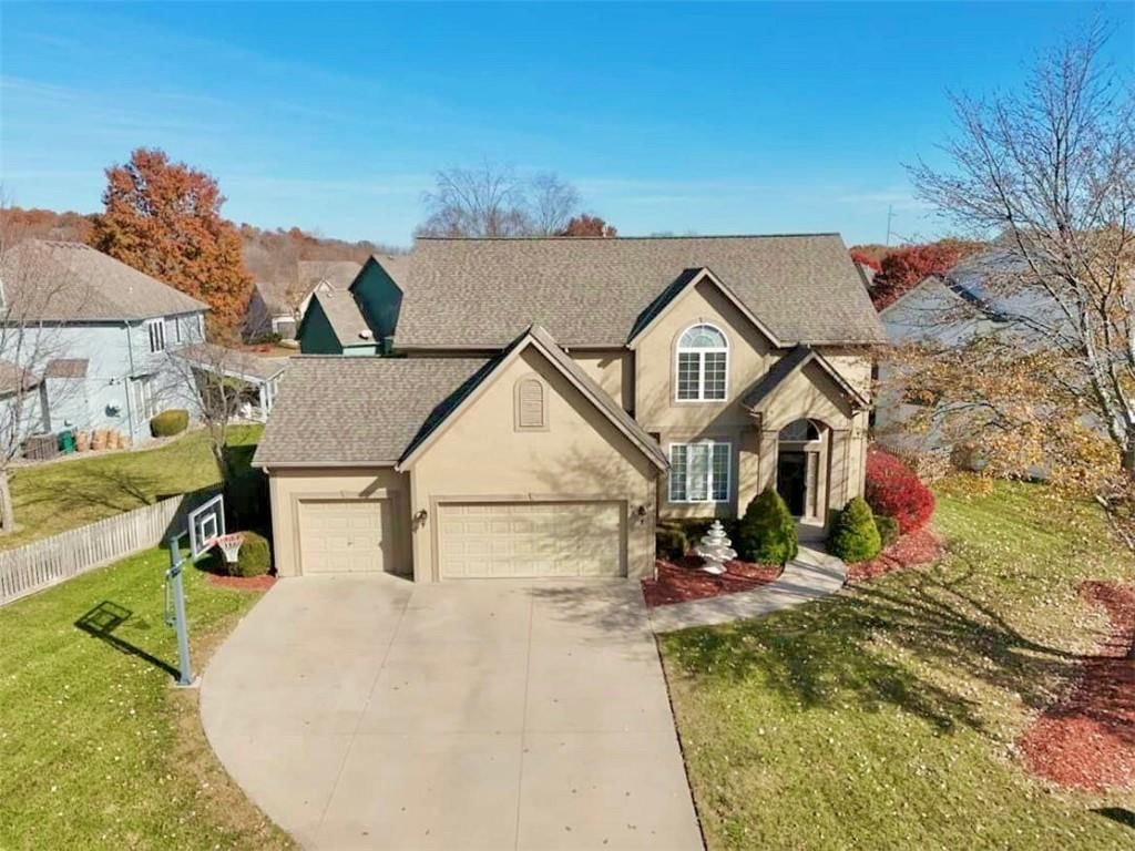 304 NE Hidden Valley Way — photo 2