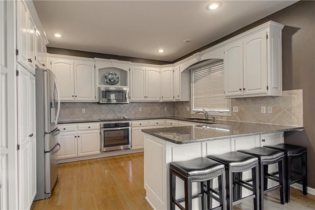 304 NE Hidden Valley Way — photo 11