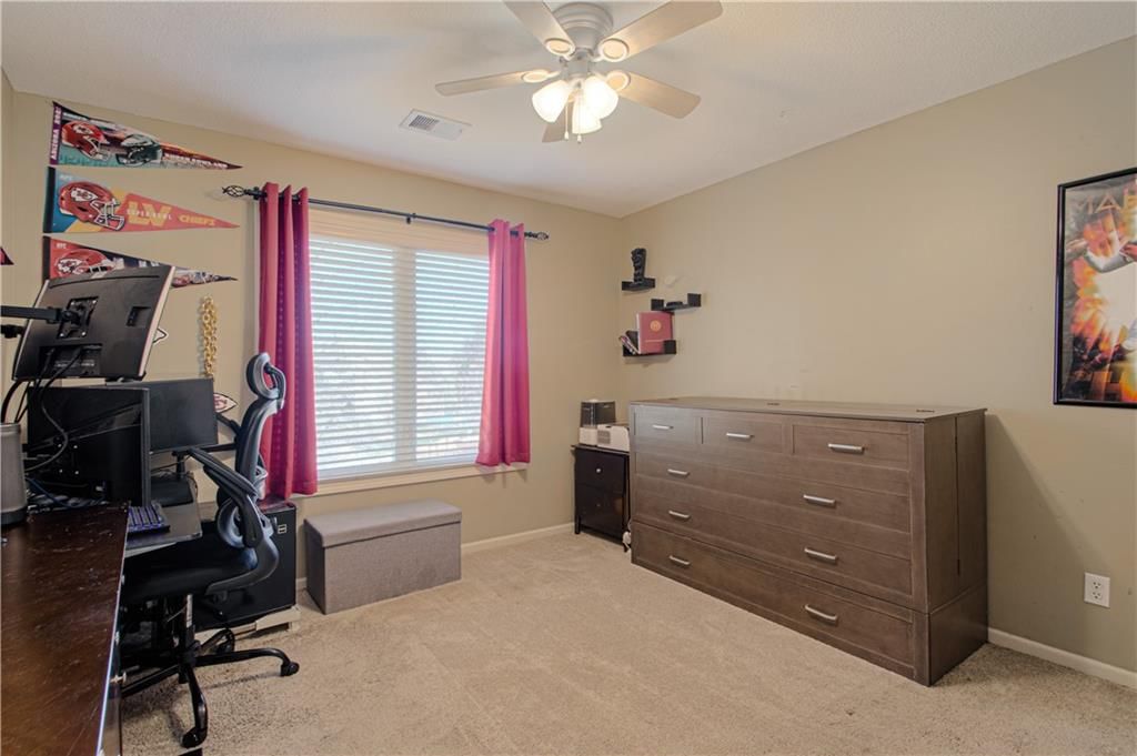 304 NE Hidden Valley Way — photo 24