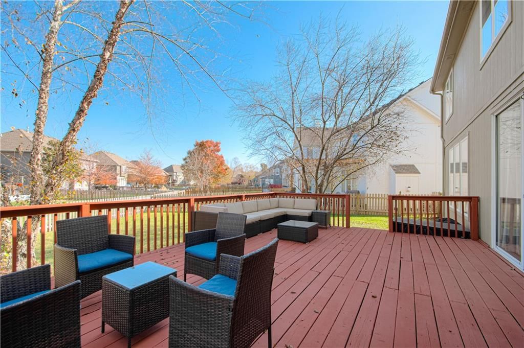 304 NE Hidden Valley Way — photo 34