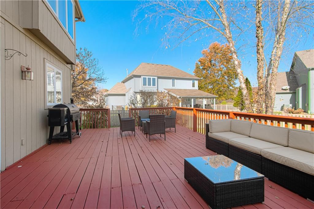 304 NE Hidden Valley Way — photo 35