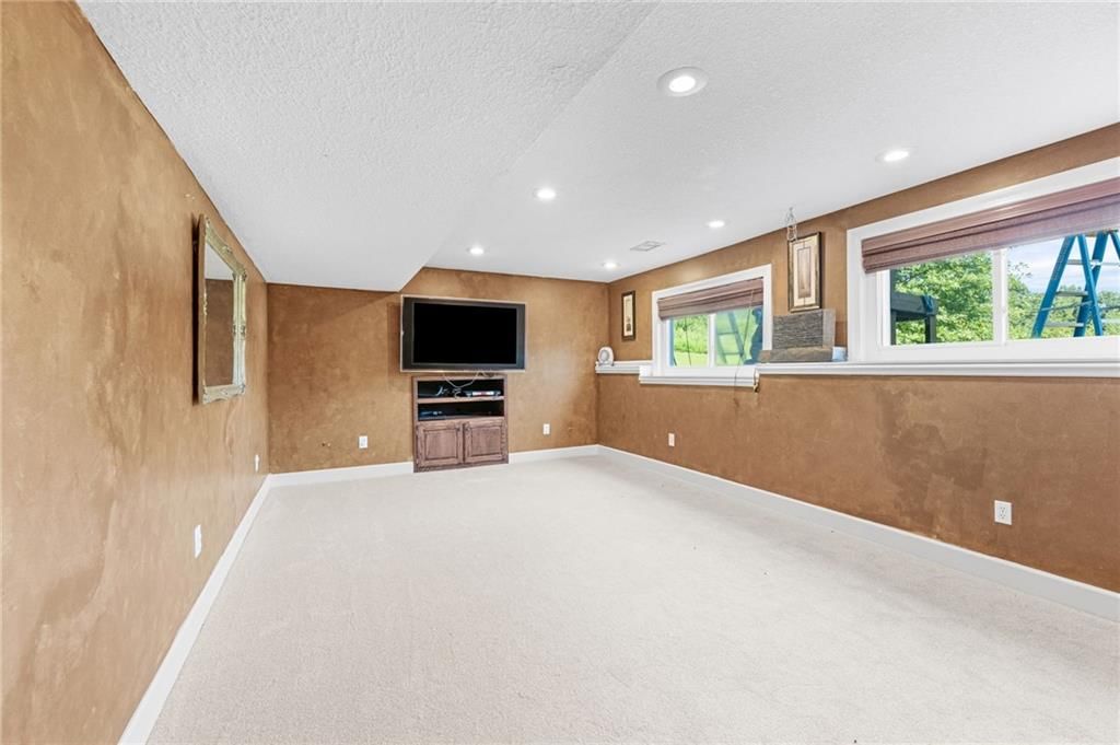 11106 Augusta Drive — photo 32