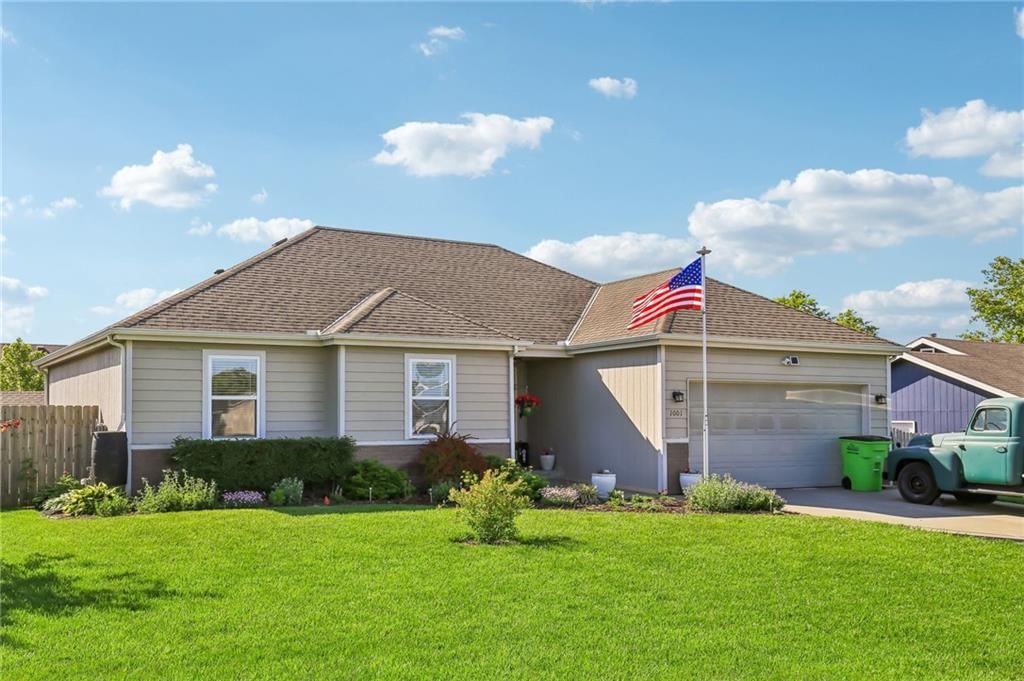 1001 Bluestem Drive — photo 3