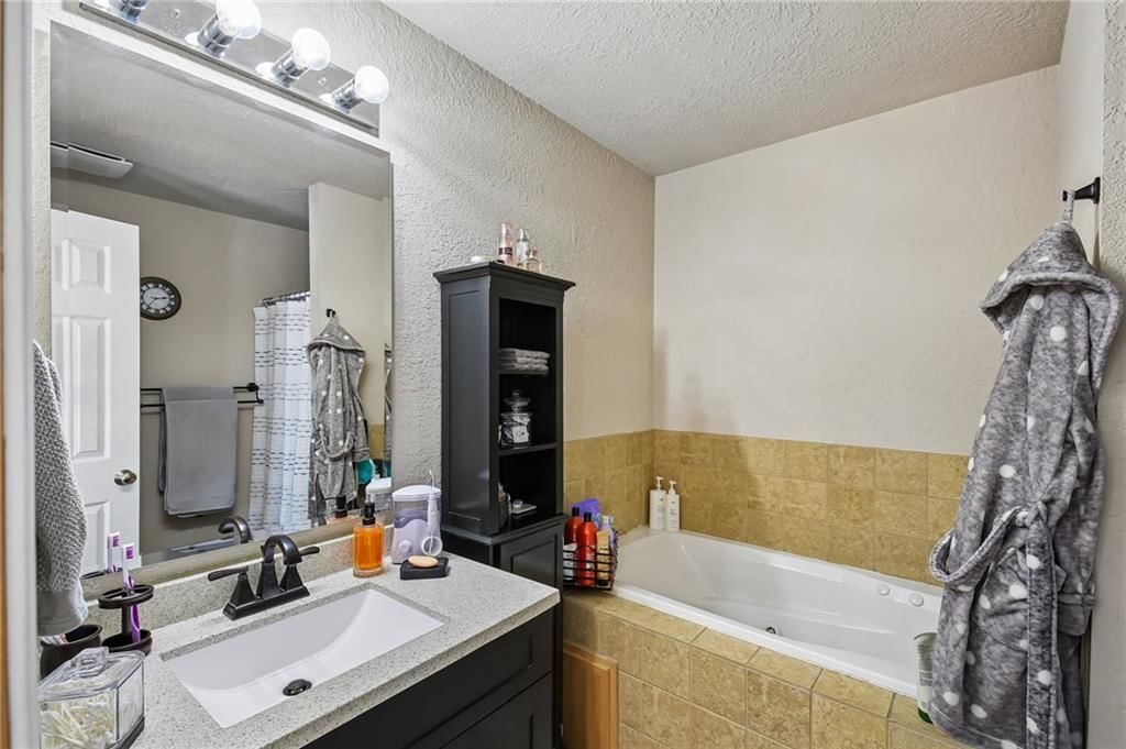 1001 Bluestem Drive — photo 21
