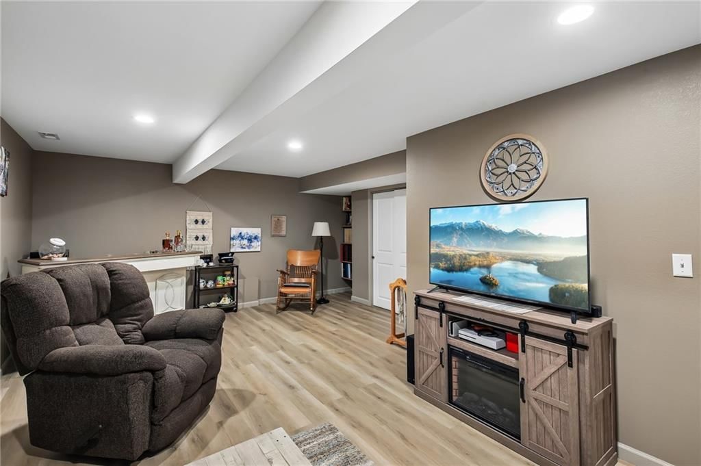 1001 Bluestem Drive — photo 30