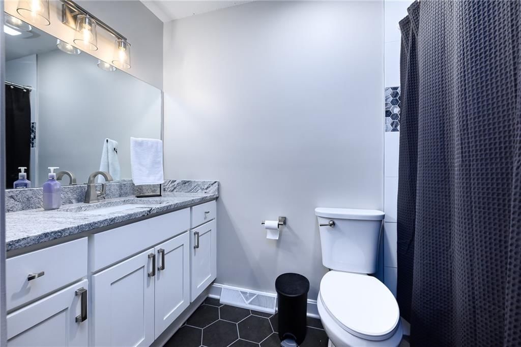 412 Fairlane Street — photo 10