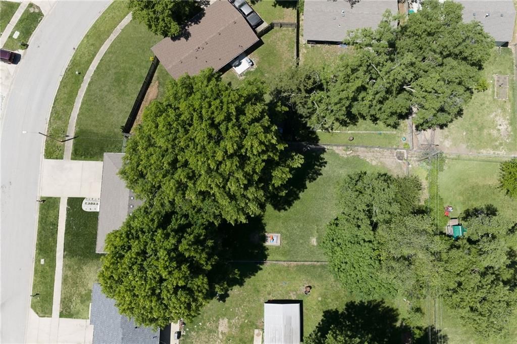 412 Fairlane Street — photo 23