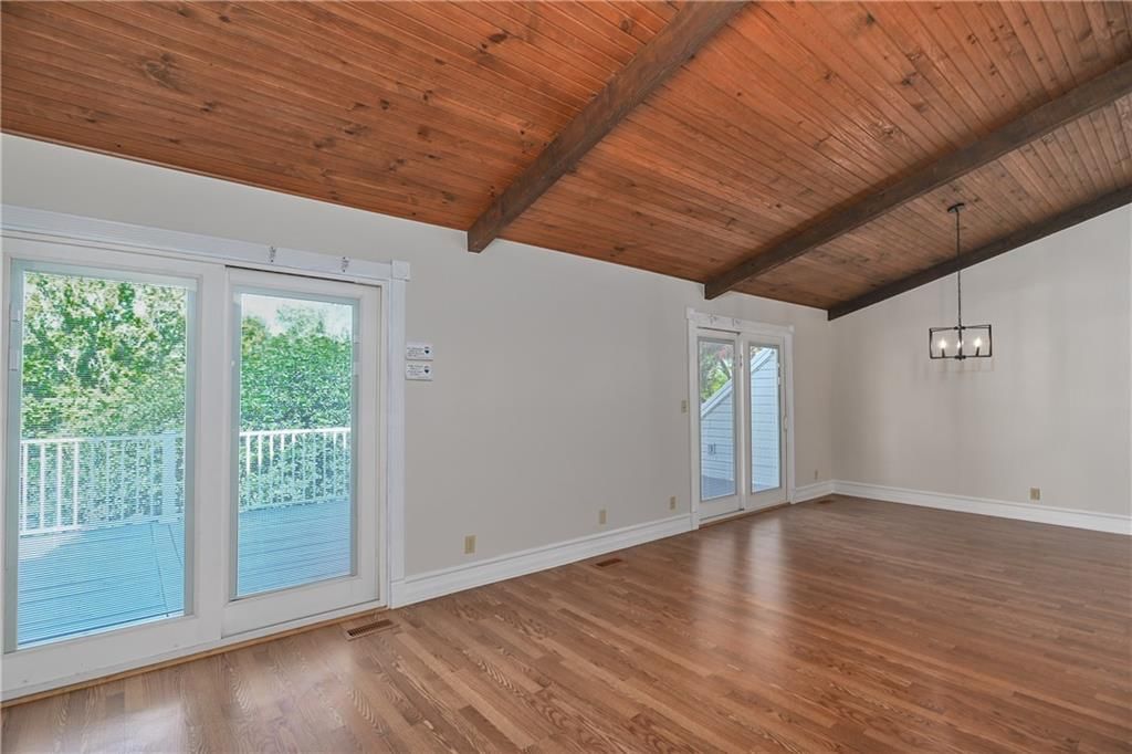 1040 S Wyckford Street — photo 11