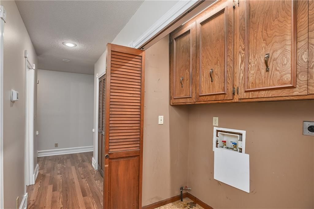 1040 S Wyckford Street — photo 25