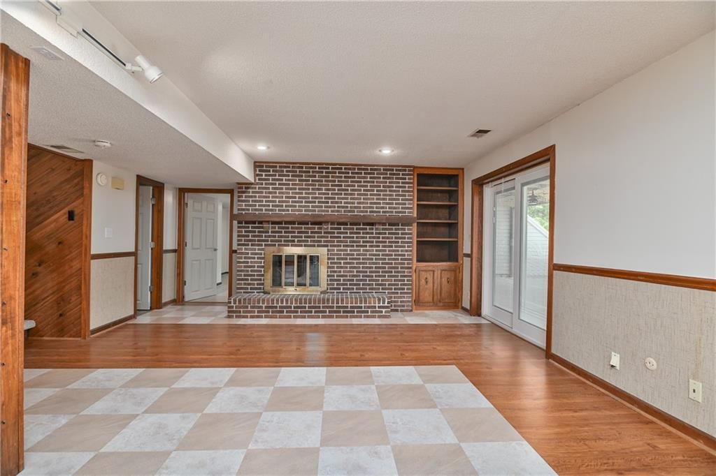 1040 S Wyckford Street — photo 36