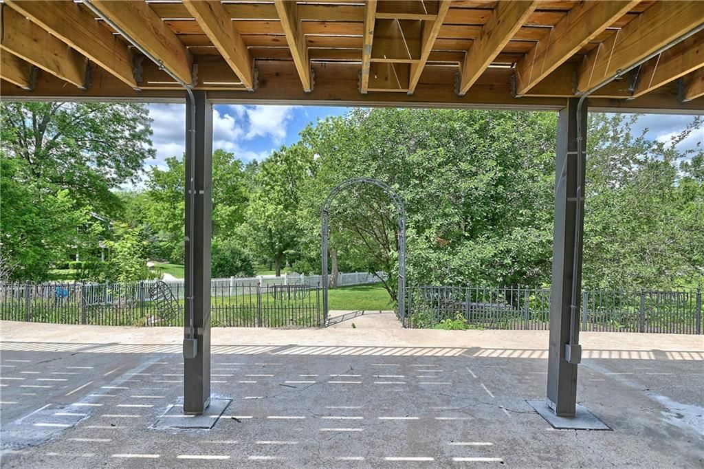 1040 S Wyckford Street — photo 48