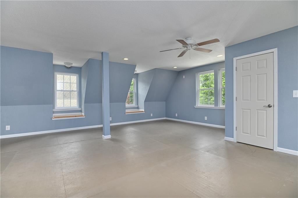 1040 S Wyckford Street — photo 66
