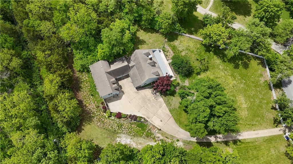 1040 S Wyckford Street — photo 80