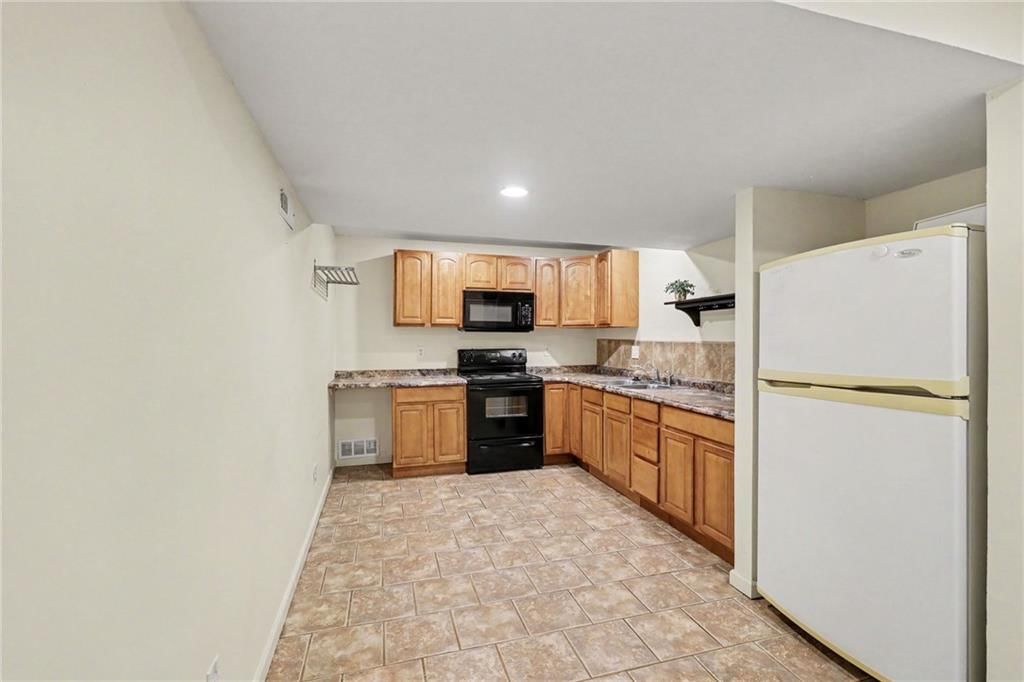14256 Oakland Court — photo 22