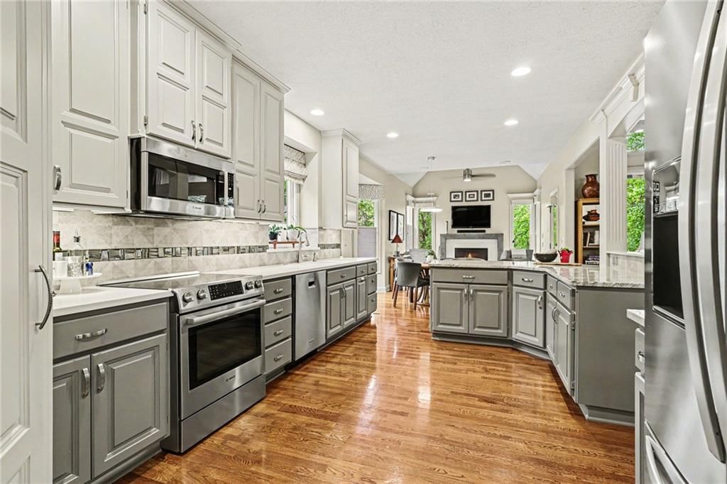 14353 Norwood Street — photo 9