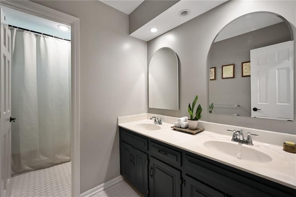 15430 Overbrook Lane — photo 28