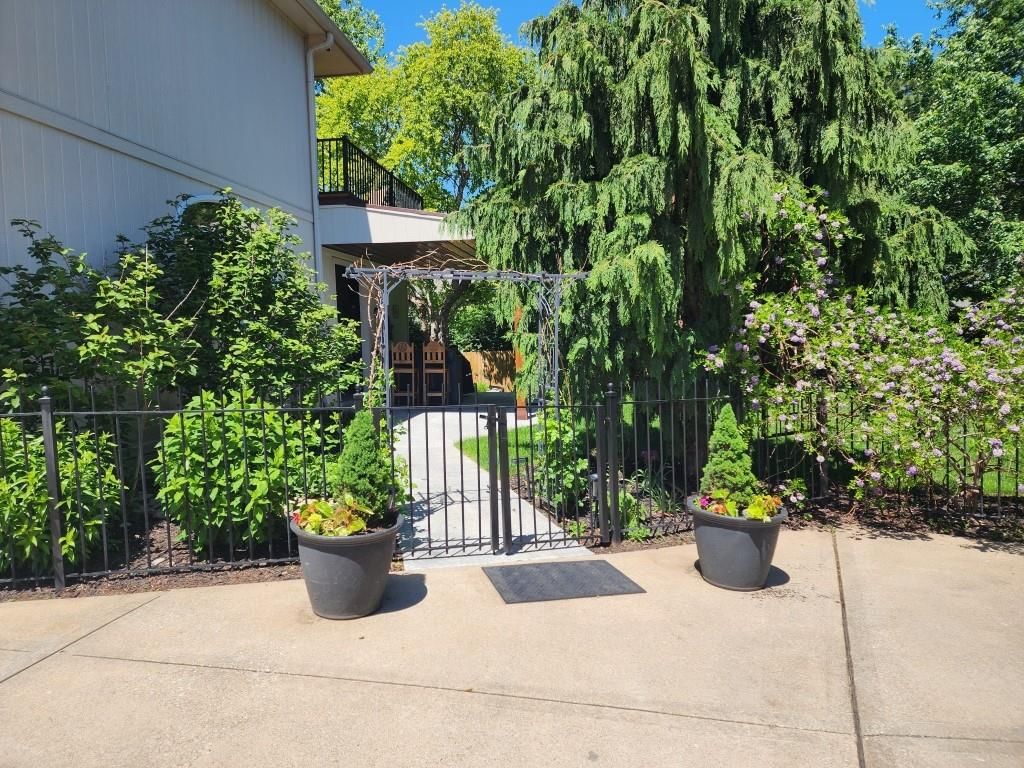 12713 Maple Street — photo 23