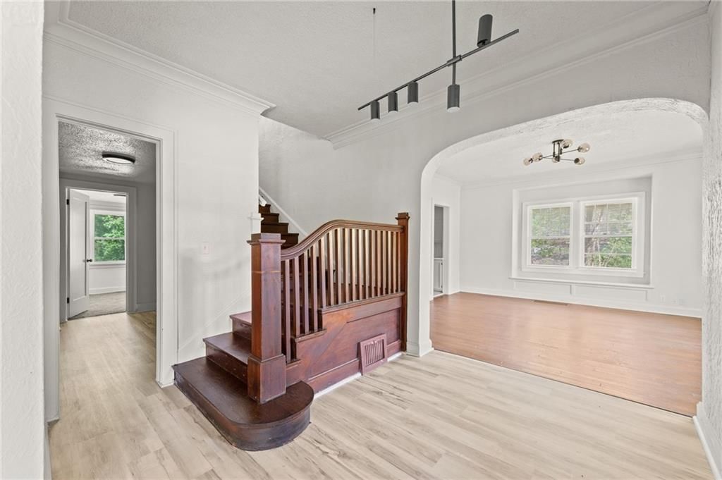 2842 N 55th Street — photo 11