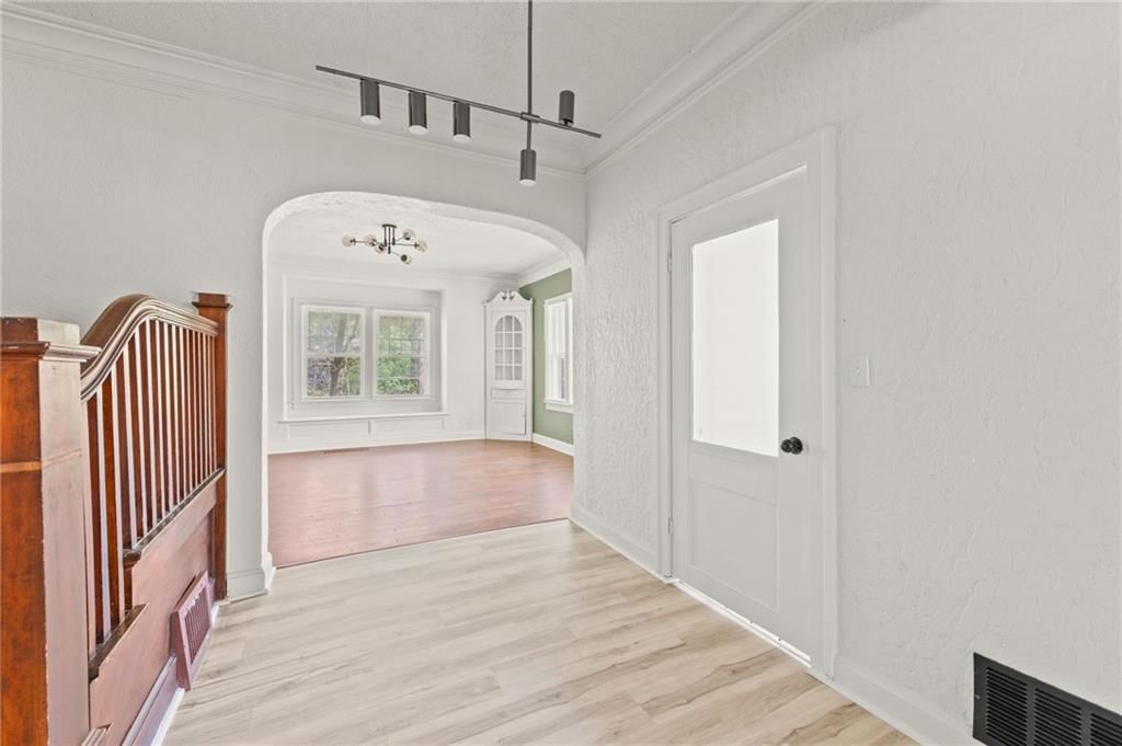 2842 N 55th Street — photo 12