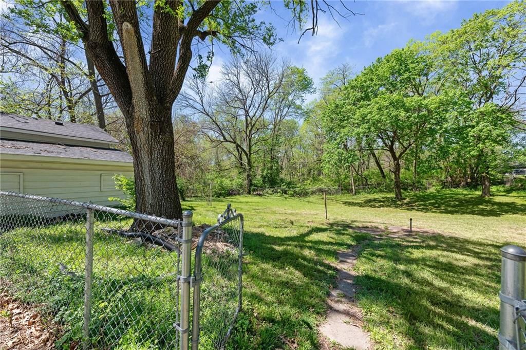 2842 N 55th Street — photo 52