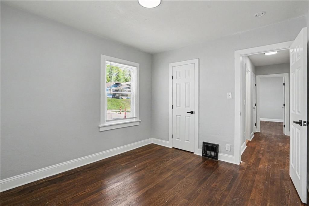 1040 N 25th Street — photo 13