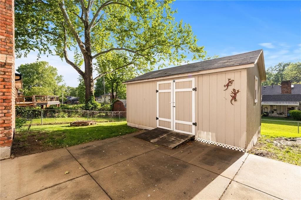 5140 Cody Street — photo 26