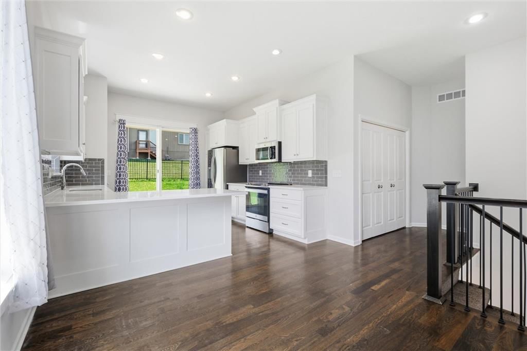 8278 Primrose Street — photo 12