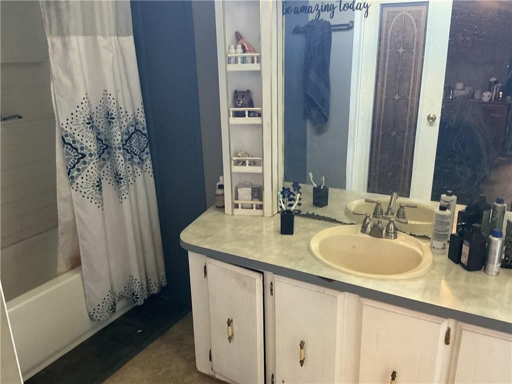 521 Hoover Street — photo 11