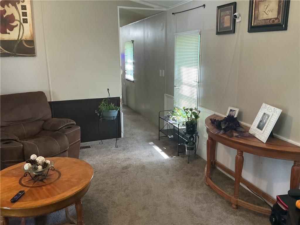 521 Hoover Street — photo 17