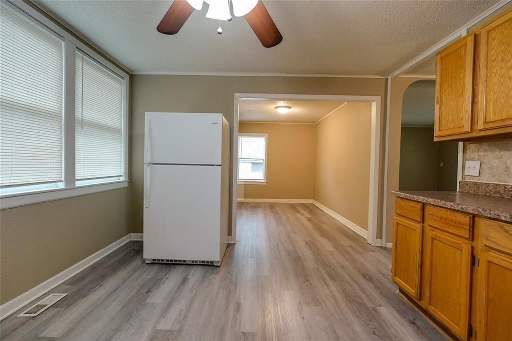 6306 E 152nd Street — photo 9