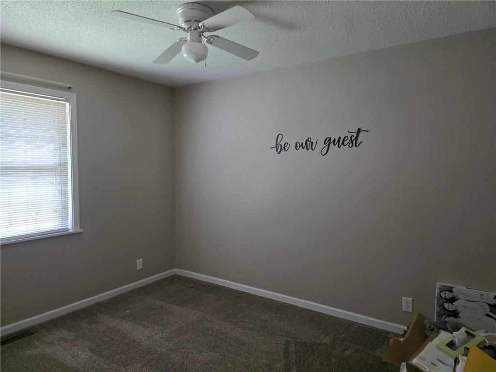 606 S Catalpa Street — photo 4