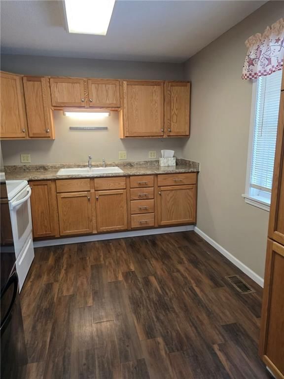 606 S Catalpa Street — photo 11