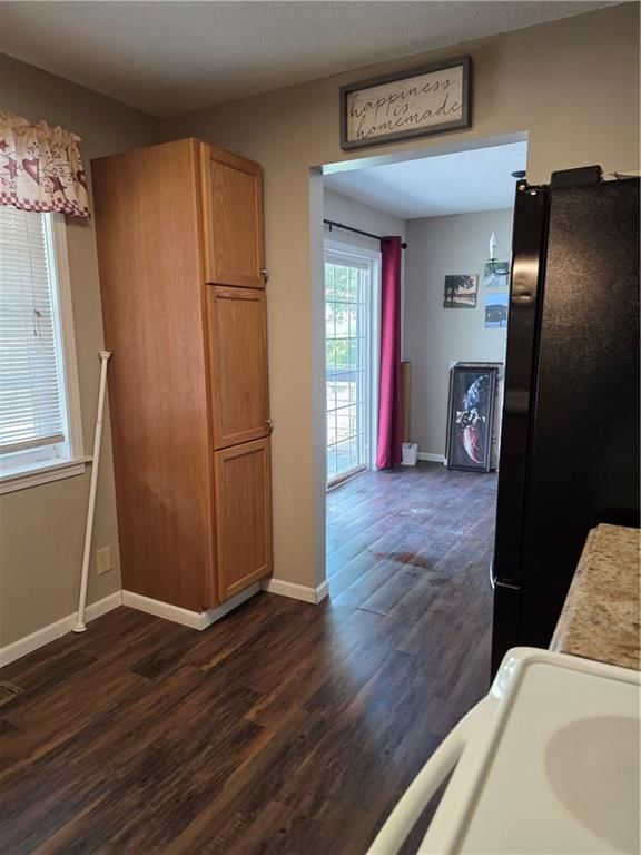 606 S Catalpa Street — photo 12