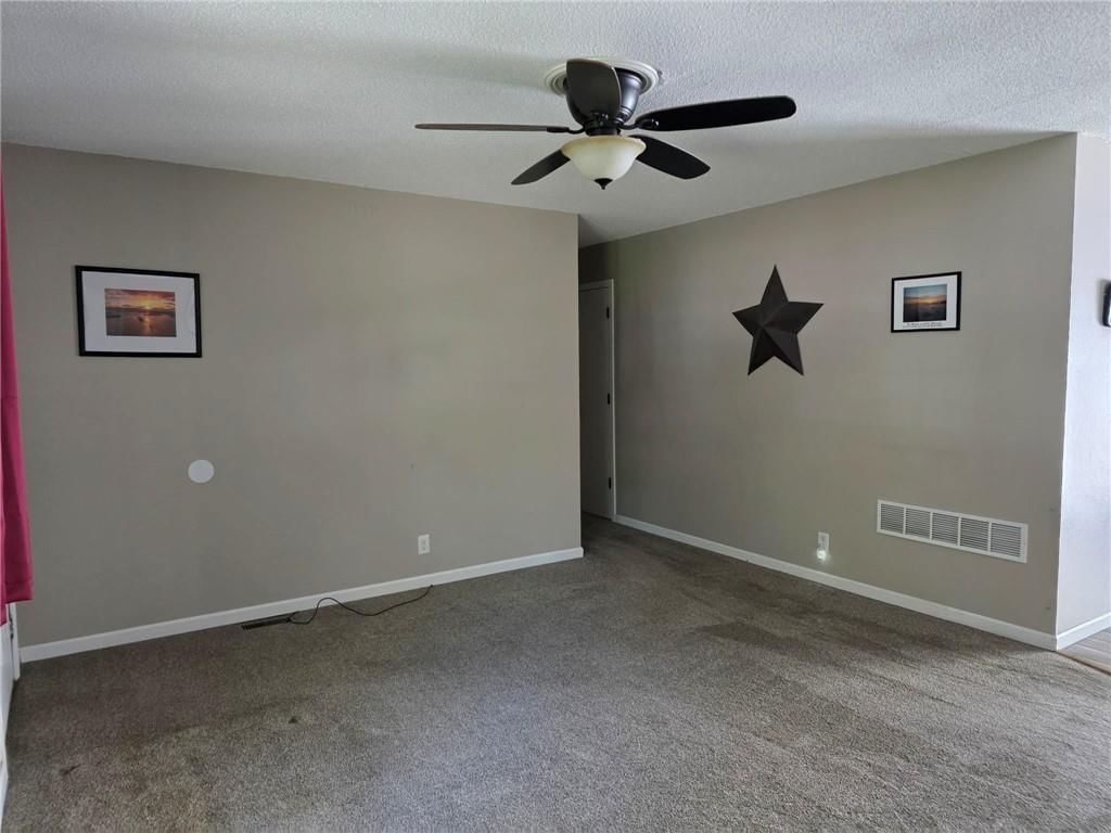 606 S Catalpa Street — photo 16