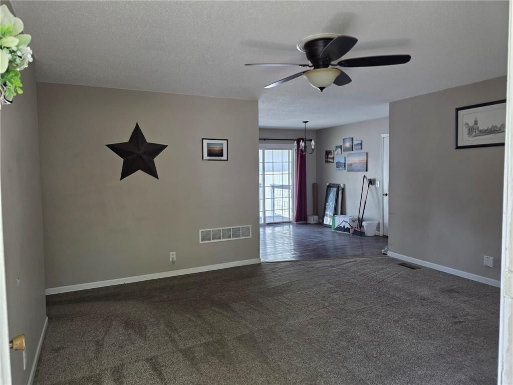 606 S Catalpa Street — photo 17