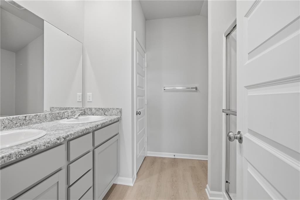 637 W Bluebird Street — photo 14