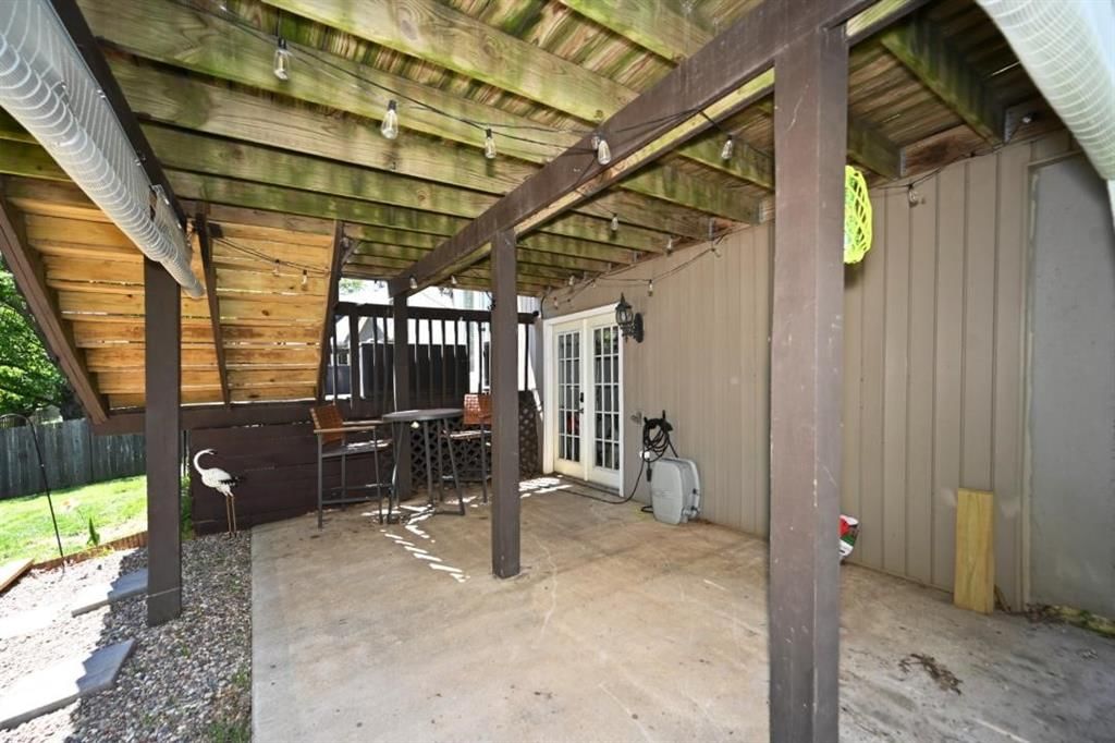 8505 N Mcdonald Avenue — photo 18